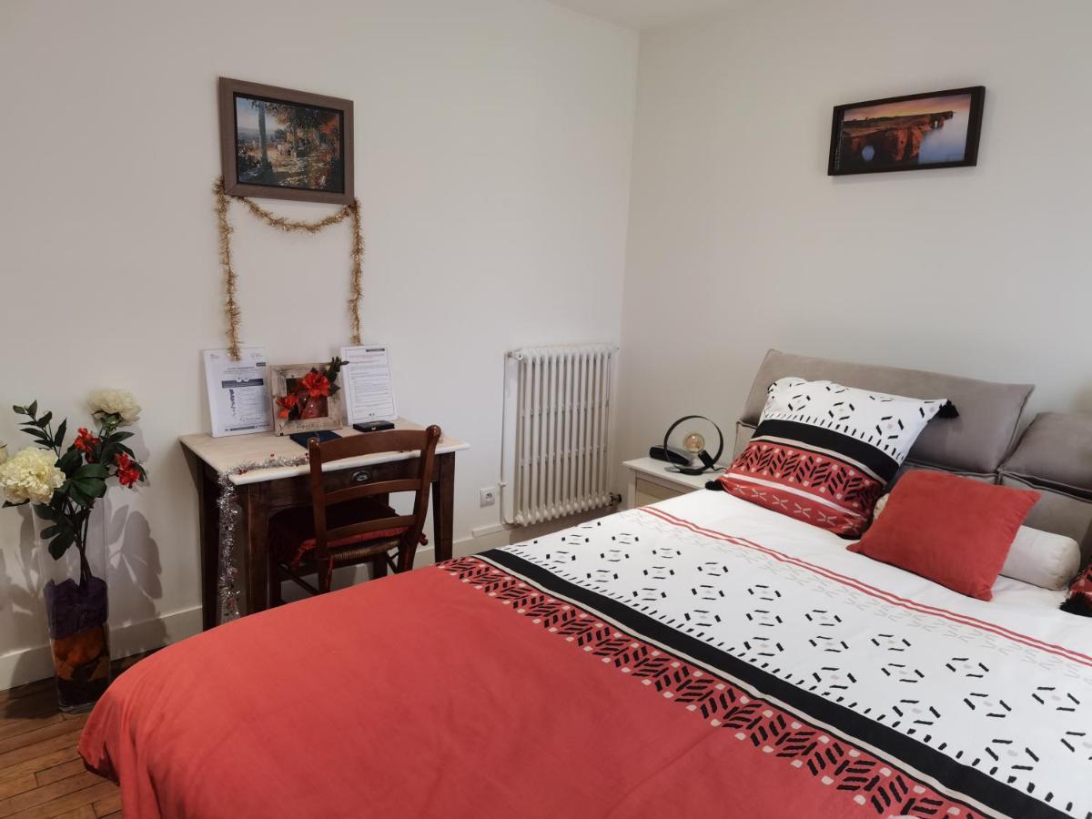 Les Pingouins De La Marne Bed & Breakfast Льо-Перо-Сюр-Марн Екстериор снимка